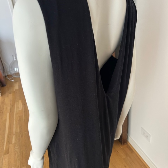 MarcellaModa NYC - M - Black Sleeveless Top - Picture 4 of 5